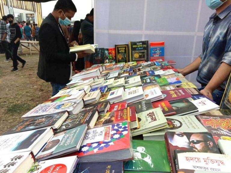 বই মেলায় জোনাকী প্রকাশনীর স্টল